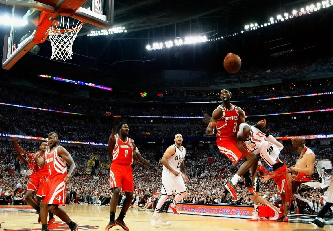 2007年NBA经典对决：姚麦领军的雄鹿与火箭巅峰之战(图3)